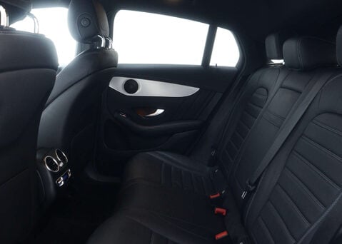 Mercedes-Benz GLC 2.0 GLC 300 AMG Line 4Matic Auto 4WD 5dr 52