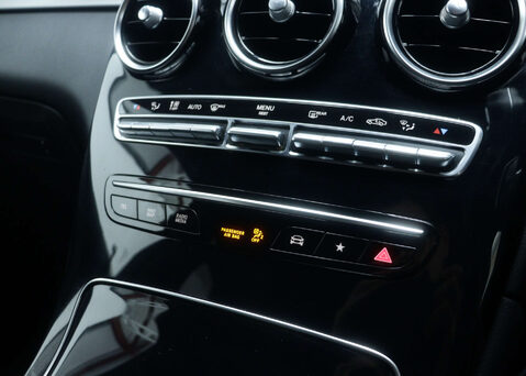 Mercedes-Benz GLC 2.0 GLC 300 AMG Line 4Matic Auto 4WD 5dr 30