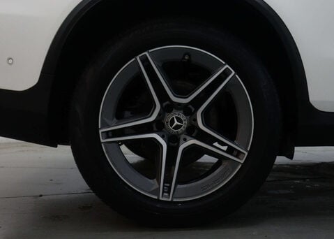 Mercedes-Benz GLC 2.0 GLC 300 AMG Line 4Matic Auto 4WD 5dr 13