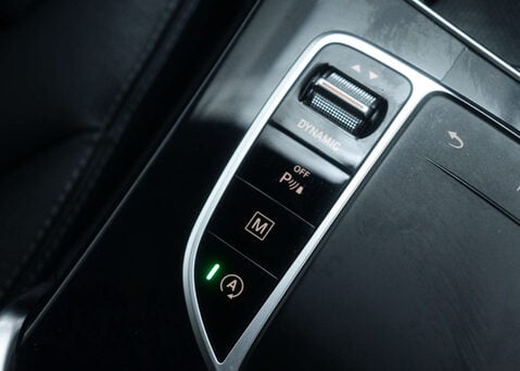 Mercedes-Benz GLC 2.0 GLC 300 AMG Line 4Matic Auto 4WD 5dr 32