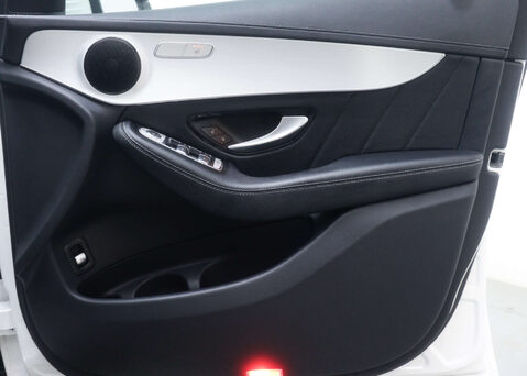 Mercedes-Benz GLC 2.0 GLC 300 AMG Line 4Matic Auto 4WD 5dr 46