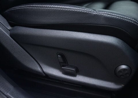 Mercedes-Benz GLC 2.0 GLC 300 AMG Line 4Matic Auto 4WD 5dr 42