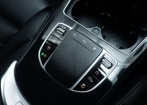 Mercedes-Benz GLC 2.0 GLC 300 AMG Line 4Matic Auto 4WD 5dr 34