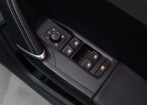 SEAT Leon 1.4 Leon Xcellence Luxury PHEV Semi-Auto 5dr 43