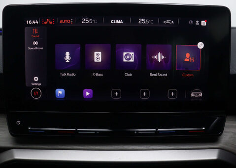 SEAT Leon 1.4 Leon Xcellence Luxury PHEV Semi-Auto 5dr 33