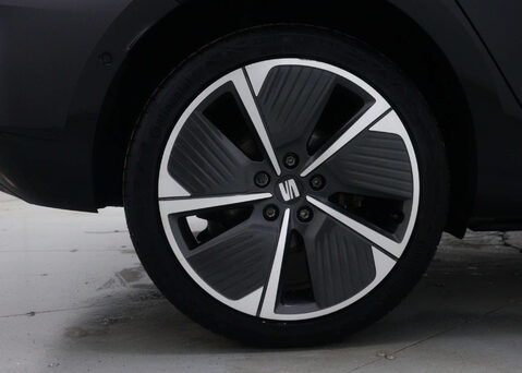 SEAT Leon 1.4 Leon Xcellence Luxury PHEV Semi-Auto 5dr 13