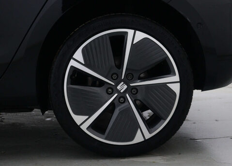 SEAT Leon 1.4 Leon Xcellence Luxury PHEV Semi-Auto 5dr 16