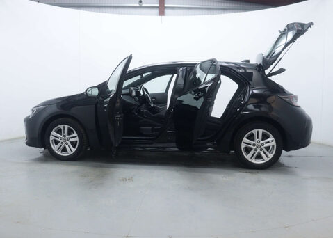 Toyota Corolla 1.8 Corolla Icon HEV CVT 5dr 54