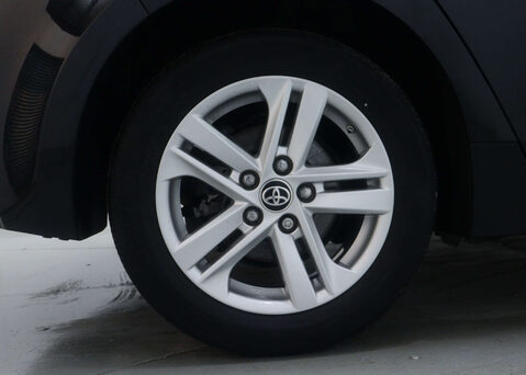 Toyota Corolla 1.8 Corolla Icon HEV CVT 5dr 13