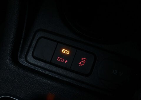 Volkswagen Up e-up! 5dr 28