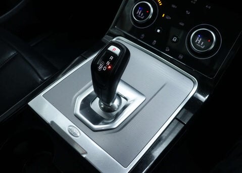 Land Rover Range Rover Evoque 1.5 Range Rover Evoque S P300e Auto 4WD 5dr 29