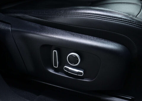 Land Rover Range Rover Evoque 1.5 Range Rover Evoque S P300e Auto 4WD 5dr 38