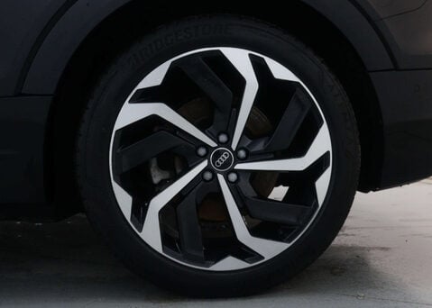 Audi E-Tron e-tron Black Edition 55 Quattro 4WD 5dr 17