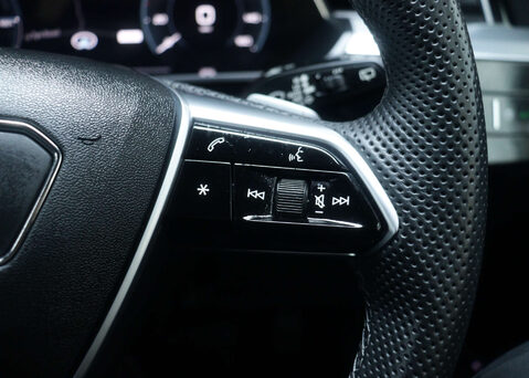 Audi E-Tron e-tron Black Edition 55 Quattro 4WD 5dr 40