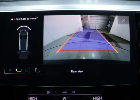 Audi E-Tron e-tron Black Edition 55 Quattro 4WD 5dr 32