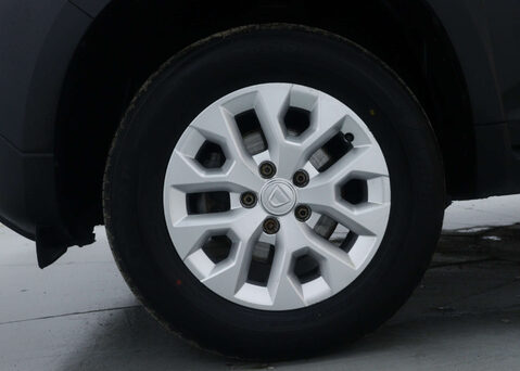 Dacia Duster 1.3 Duster Comfort TCe 4x2 Auto 5dr 15