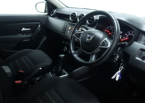 Dacia Duster 1.3 Duster Comfort TCe 4x2 Auto 5dr 37