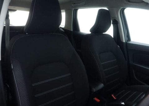 Dacia Duster 1.3 Duster Comfort TCe 4x2 Auto 5dr 39