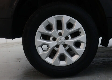 Dacia Duster 1.3 Duster Comfort TCe 4x2 Auto 5dr 13