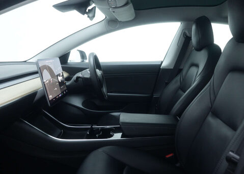 Tesla Model 3 Model 3 Long Range AWD 4WD 4dr 41