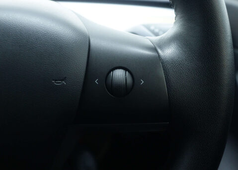 Tesla Model 3 Model 3 Long Range AWD 4WD 4dr 33