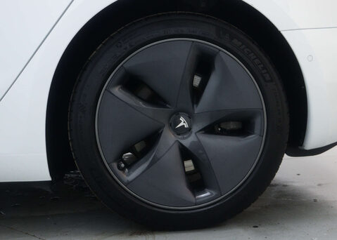 Tesla Model 3 Model 3 Long Range AWD 4WD 4dr 16