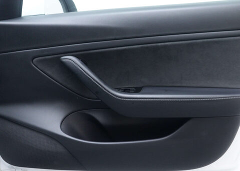 Tesla Model 3 Model 3 Long Range AWD 4WD 4dr 39