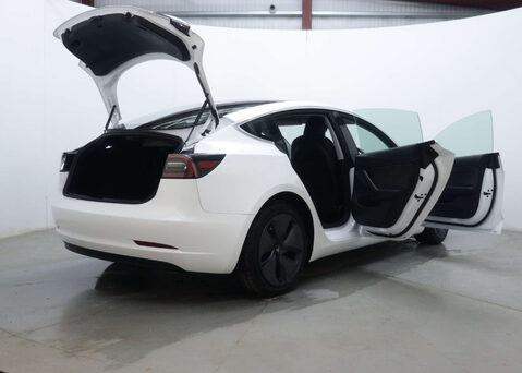 Tesla Model 3 Model 3 Long Range AWD 4WD 4dr 52