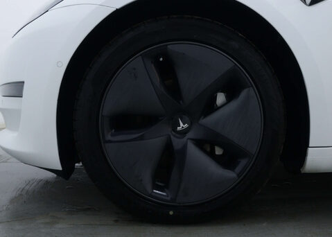 Tesla Model 3 Model 3 Long Range AWD 4WD 4dr 15