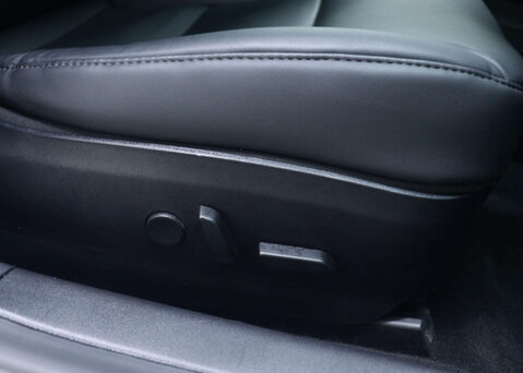 Tesla Model 3 Model 3 Long Range AWD 4WD 4dr 34