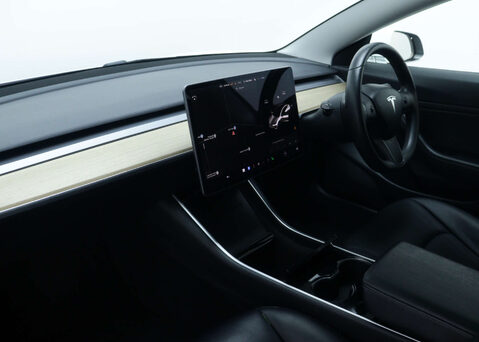 Tesla Model 3 Model 3 Long Range AWD 4WD 4dr 39