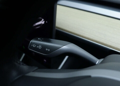 Tesla Model 3 Model 3 Long Range AWD 4WD 4dr 32