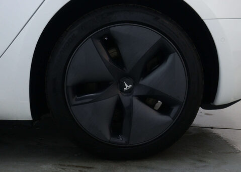 Tesla Model 3 Model 3 Long Range AWD 4WD 4dr 16