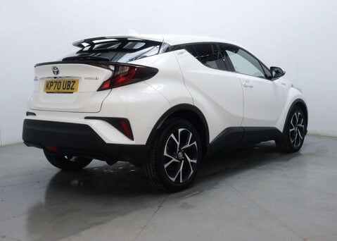 Toyota C-HR 1.8 C-HR Design HEV CVT 5dr 11