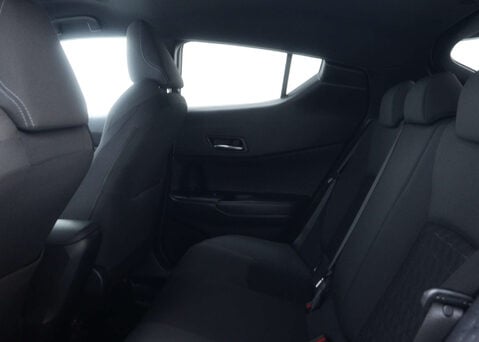 Toyota C-HR 1.8 C-HR Design HEV CVT 5dr 45