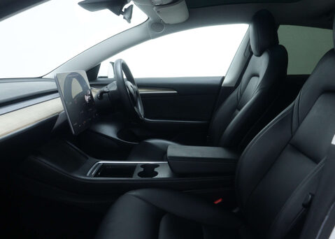 Tesla Model 3 Model 3 Standard Range + 4dr 39