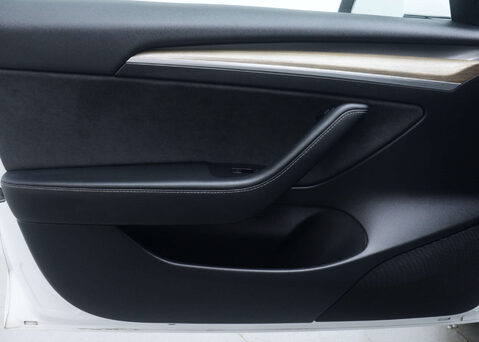 Tesla Model 3 Model 3 Standard Range + 4dr 41