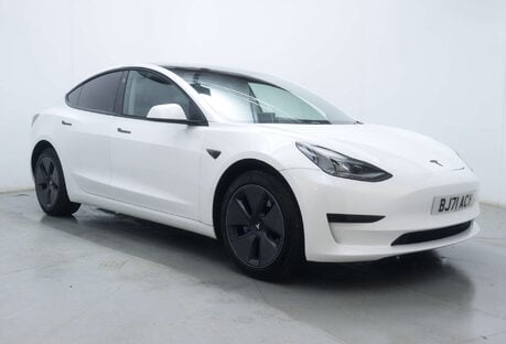Tesla Model 3 Model 3 Standard Range + 4dr