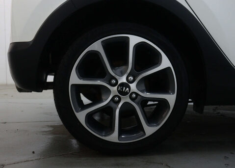 Kia Picanto 1.2 Picanto X-Line Auto 5dr 13