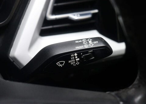 Audi Q4 Q4 e-tron Sport 40 5dr 44