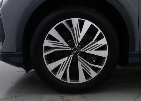 Audi Q4 Q4 e-tron Sport 40 5dr 16