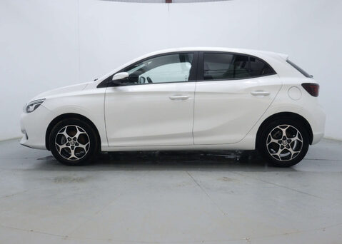 MG MG3 1.5 MG3 Trophy HEV Auto 5dr 8