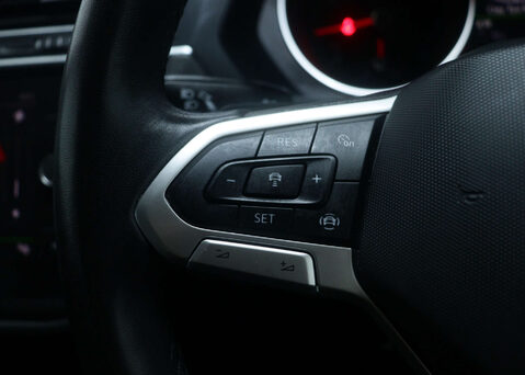 Volkswagen Tiguan 1.5 Tiguan Active TSi Semi-Auto 5dr 34