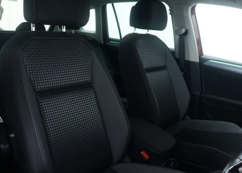 Volkswagen Tiguan 1.5 Tiguan Active TSi Semi-Auto 5dr 43