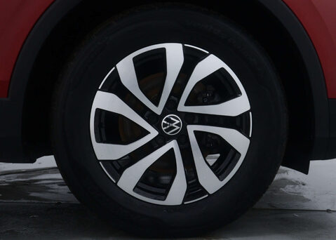 Volkswagen Tiguan 1.5 Tiguan Active TSi Semi-Auto 5dr 14