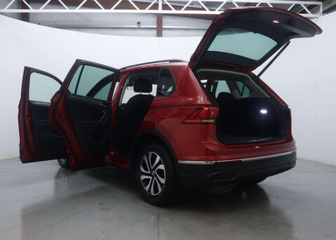 Volkswagen Tiguan 1.5 Tiguan Active TSi Semi-Auto 5dr 56