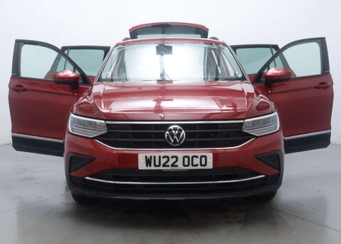 Volkswagen Tiguan 1.5 Tiguan Active TSi Semi-Auto 5dr 53