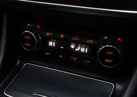 Mercedes-Benz GLA 1.6 GLA 200 AMG Line Edition Plus Auto 5dr 29