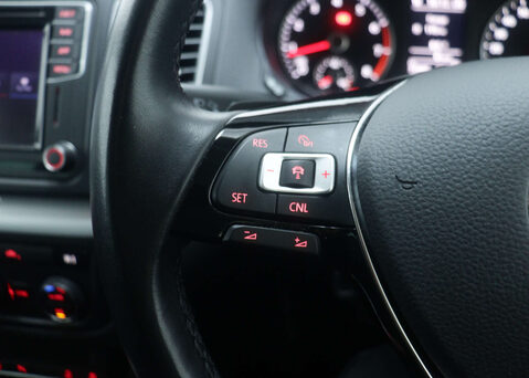 Volkswagen Sharan 1.4 Sharan SE Nav TSi Semi-Auto 5dr 33