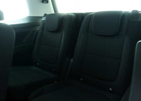 Volkswagen Sharan 1.4 Sharan SE Nav TSi Semi-Auto 5dr 48